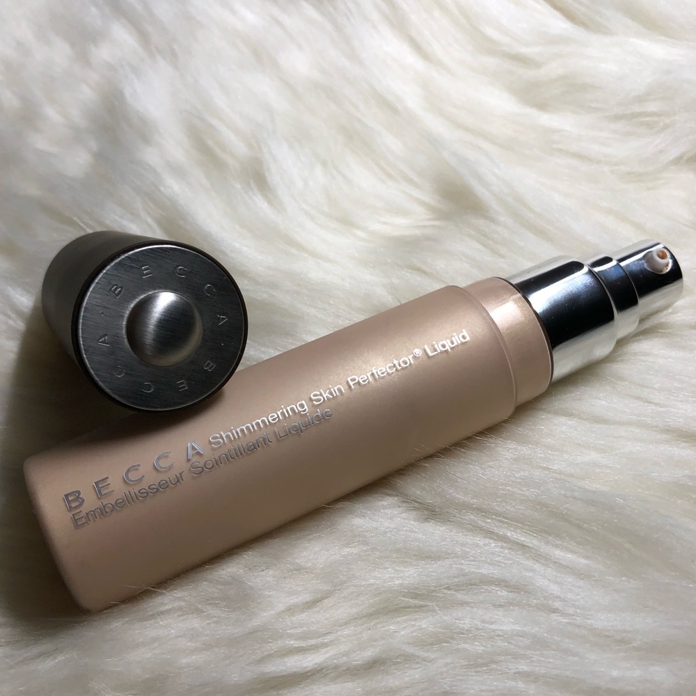Becca Liquid Highlighter in Moonlight